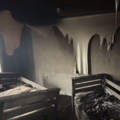 Мать и двое её маленьких детей погибли при пожаре в Кузбассе (ВИДЕО) Мать и двое её маленьких детей погибли при пожаре в Кузбассе (ВИДЕО)