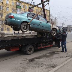 � ������������ � ���� ������ ��������� ��������: Toyota Corolla � ��� 2109 �������� � �������� (����, �����)