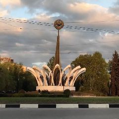 Мемориальный комплекс у Дома быта в Новокузнецке отремонтируют к августу Мемориальный комплекс у Дома быта в Новокузнецке отремонтируют к августу