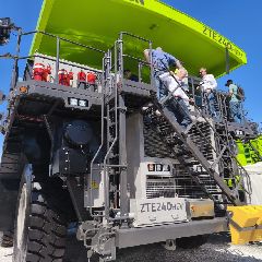 � ������������ �������� XXXIV ����������������� �����: 535 ��������, ������������ ����� � ��������� � ��������� (����, �����)